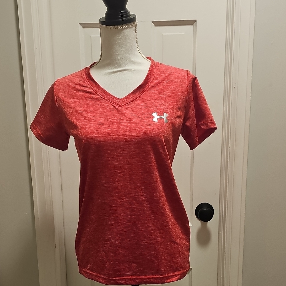 Under Armour Women's Heathered Red V-Neck Tee